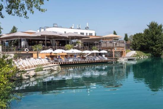 Wohnhaus City Sued Herzogsdorf Extérieur photo